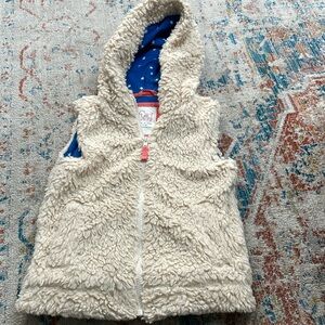 Mini boden Sherpa vest size 5-6